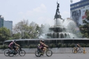 Filename=EUM20250518SOC37.jpg
Filesize=1953KiB
Dimensions=2048x1364
Date added=May 18, 2025 EUM20250518SOC37.jpg